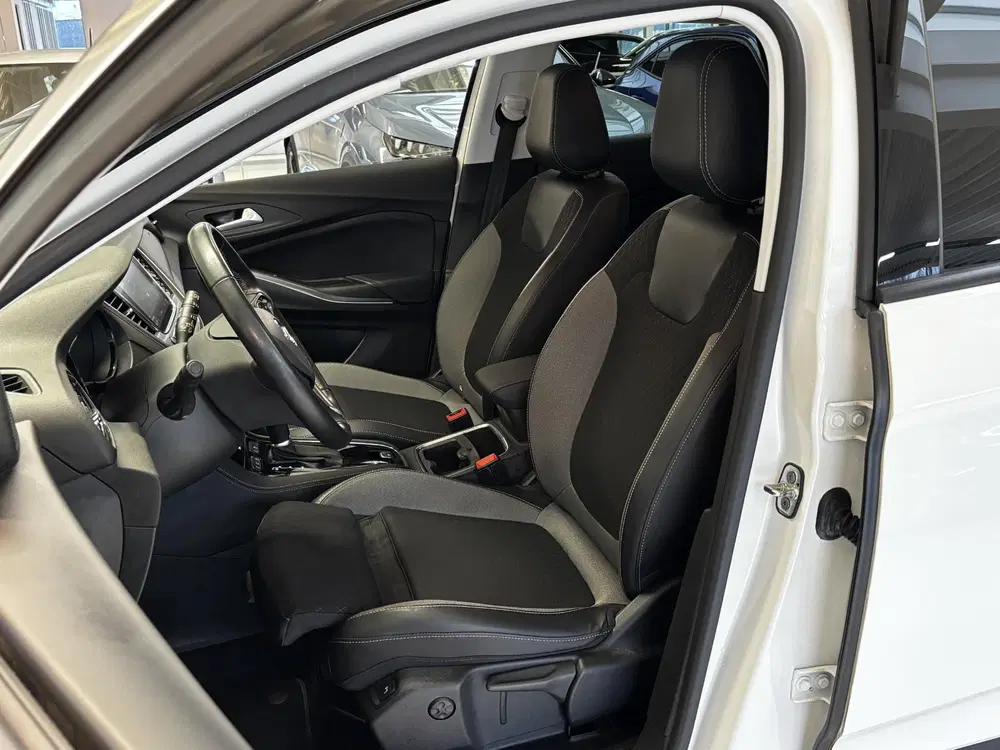 Opel Grandland X 1.2 Turbo Business Elegance uit 2021, foto 13