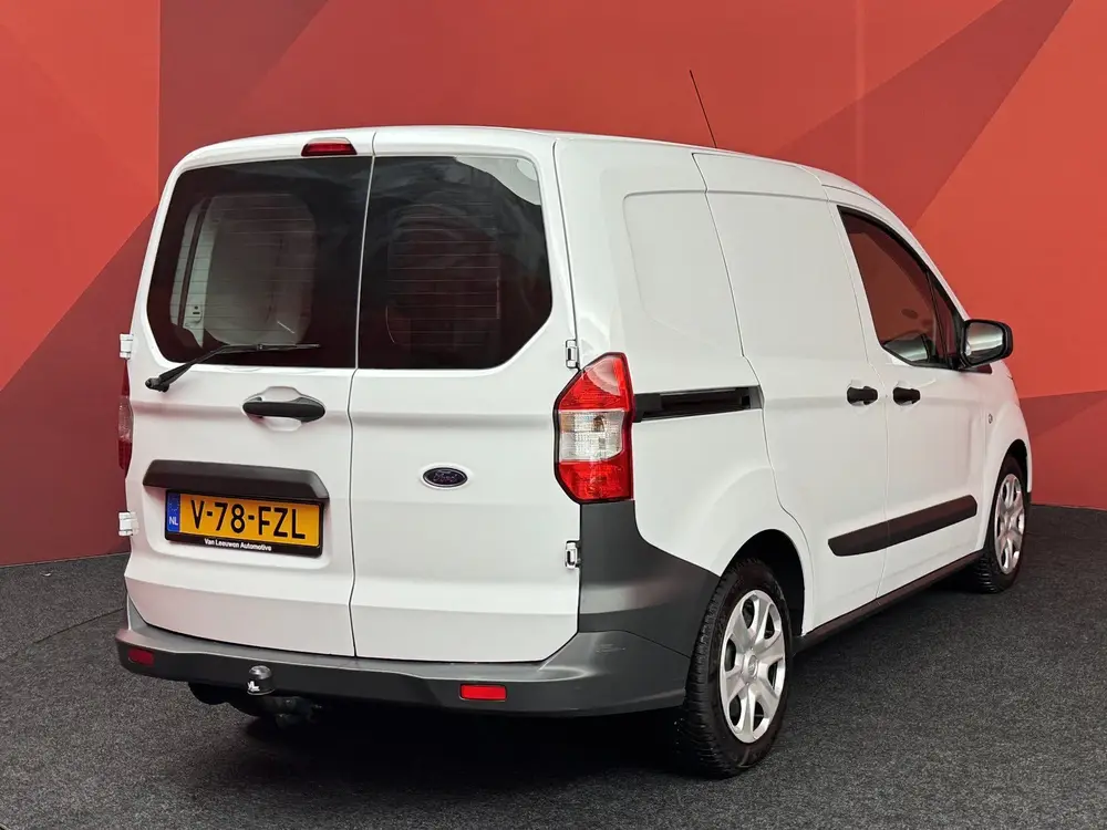 Ford Transit Courier 1.0 Trend uit 2019, foto 2