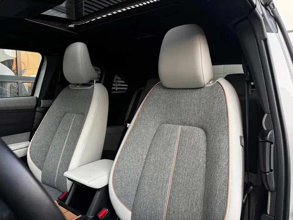 Mazda MX-30 E-SkyActiv 145 Luxury 36 kWh uit 2020, foto 6