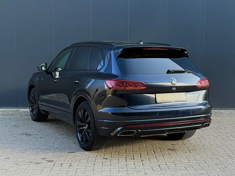 Volkswagen Touareg 3.0 TSi eHybrid, 462PK, 4MOTION, R-Line uit 2020, foto 2