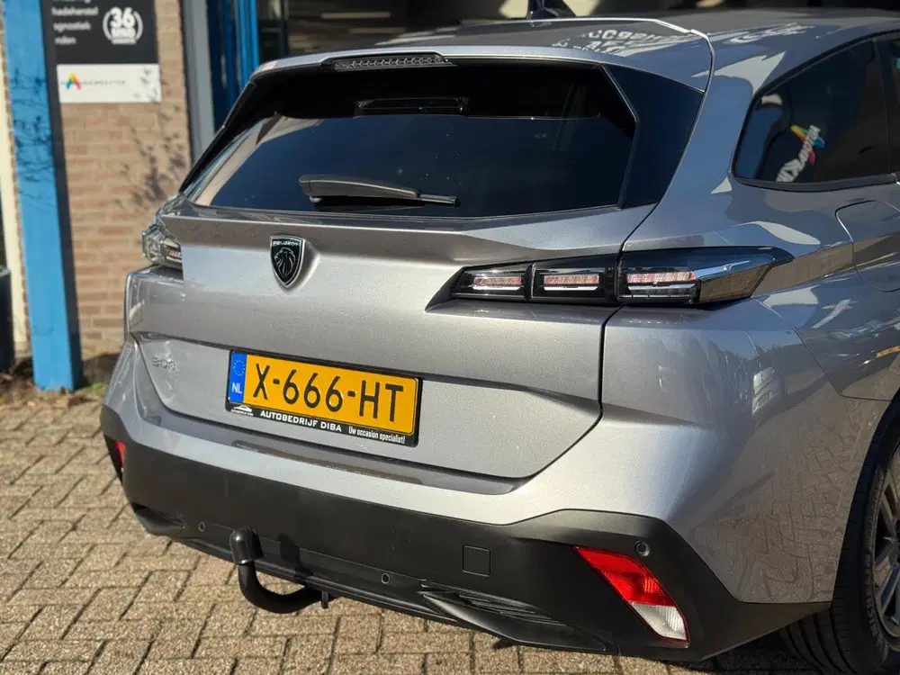 Peugeot 308 1.2 PureTech Active Pack Busines 2023 AUT uit 2023, foto 9