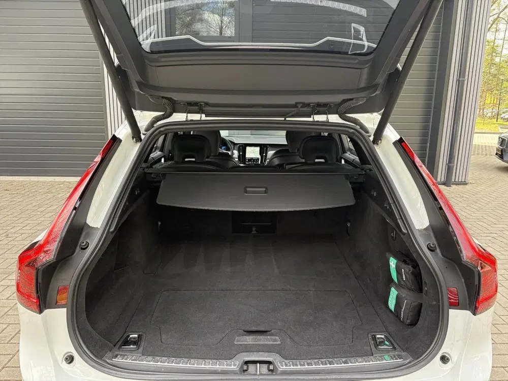 Volvo V90 2.0 T8 AWD Inscription Exclusive (bj 2021) uit 2021, foto 13