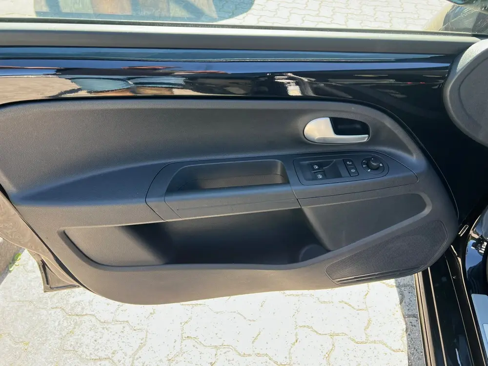 Volkswagen E-Up! e-up pdc, cruise, camera, stoelverw, clima uit 2023, foto 20