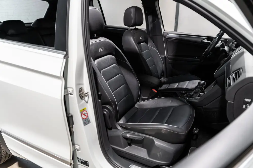 Volkswagen Tiguan 2.0 TSI 4Motion R-Line DSG PANO LED CAMERA uit 2019, foto 14