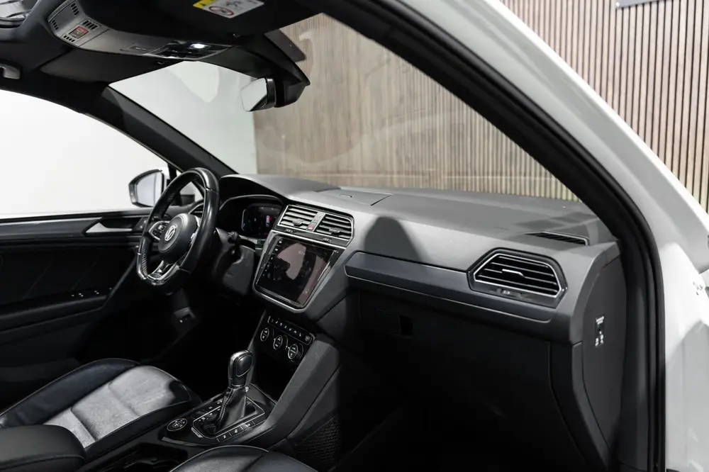 Volkswagen Tiguan 2.0 TSI 4Motion R-Line DSG PANO LED CAMERA uit 2019, foto 15