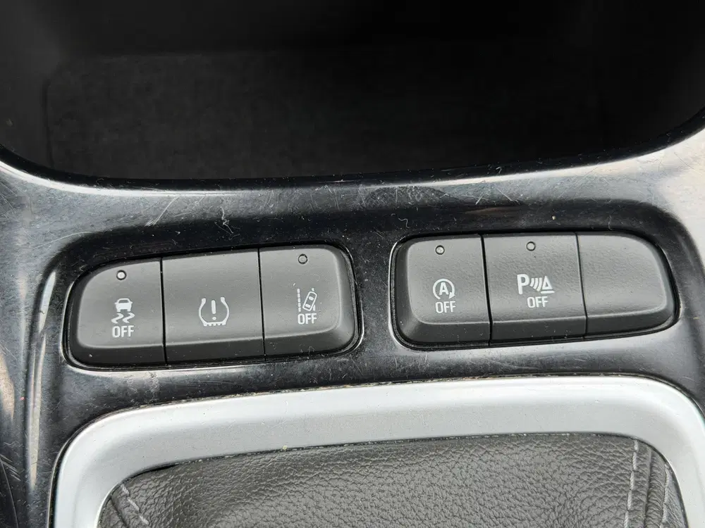 Opel Crossland BWJ 11-2021 uit 2021, foto 17