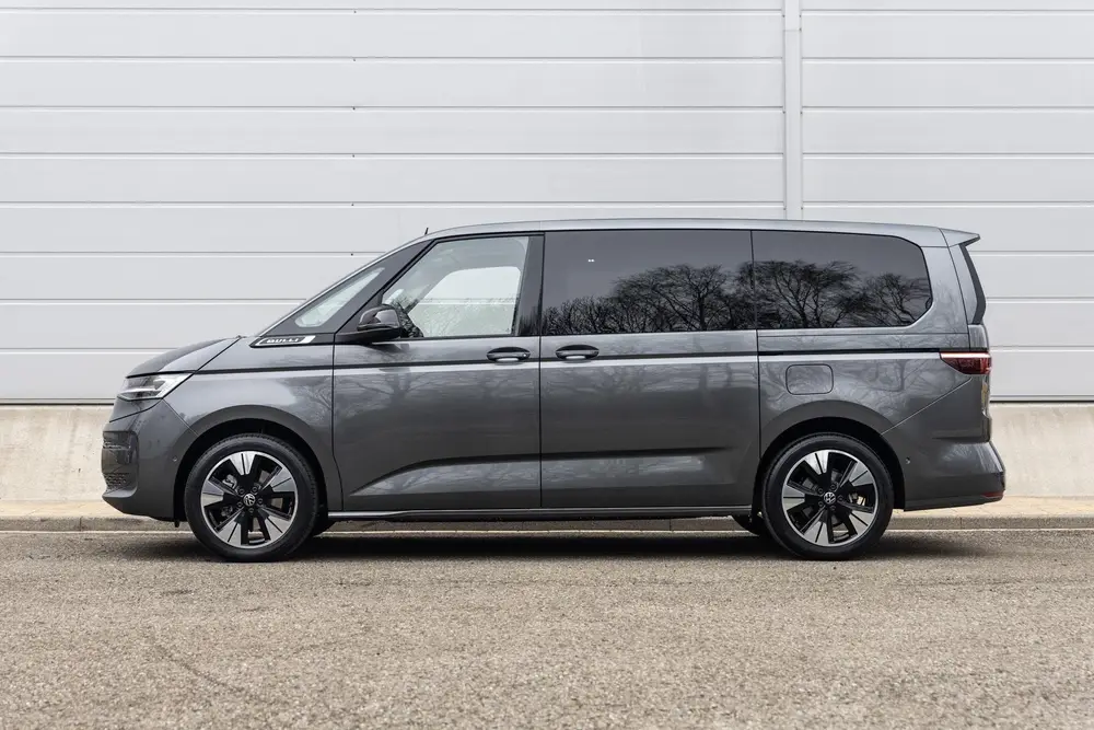 Volkswagen Multivan 1.5 eHybrid 245pk L2 Bulli Edition | Vel uit 2026, foto 12