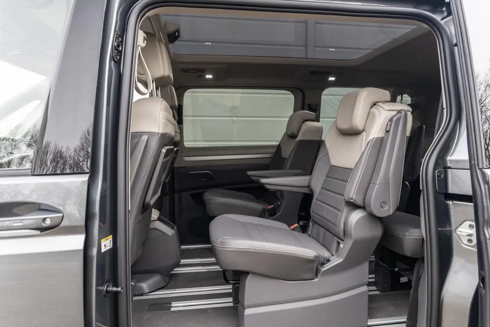 Volkswagen Multivan 1.5 eHybrid 245pk L2 Bulli Edition | Vel uit 2026, foto 17