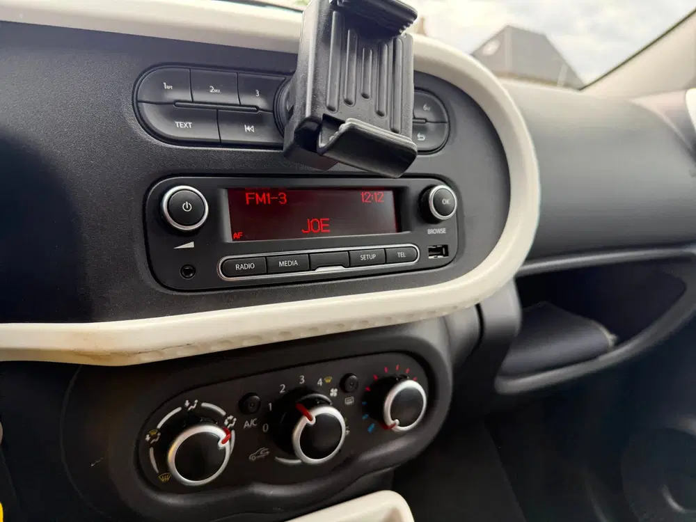 Renault Twingo 1.0 SCe Collection RIJKLAARPRIJS uit 2019, foto 17