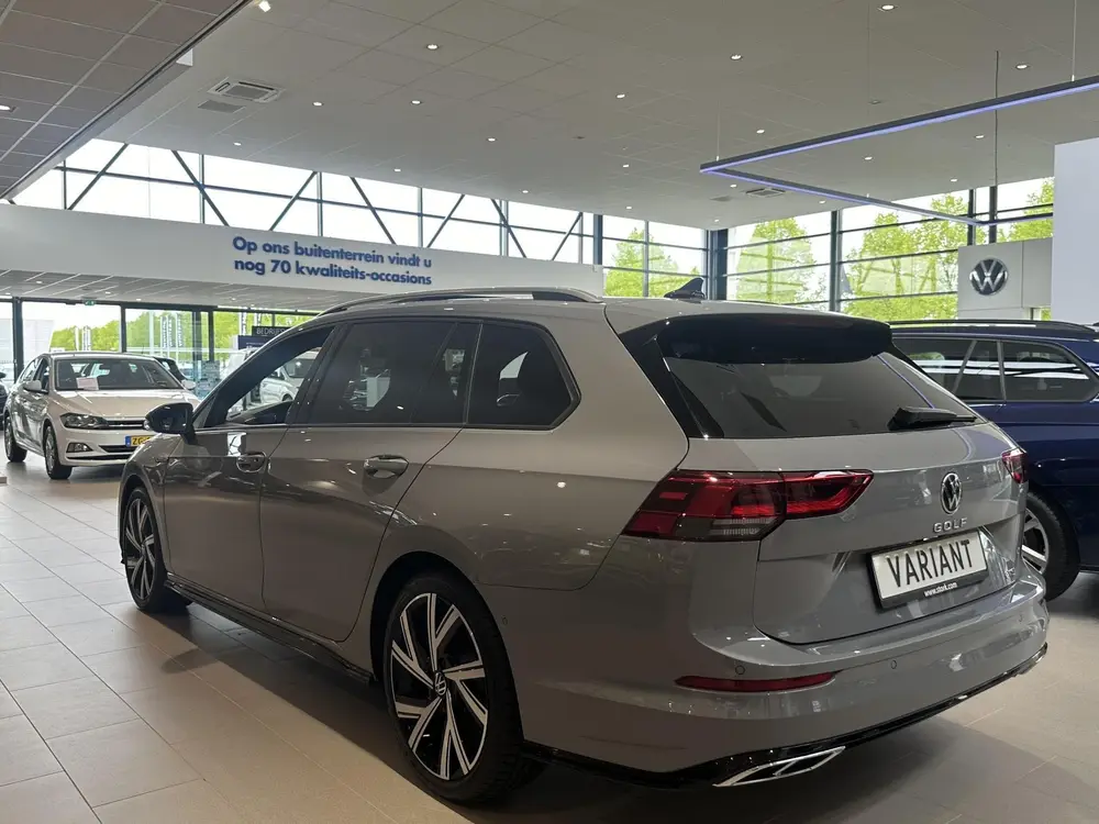 Volkswagen Golf Variant 1.5 eTSI R-Line Business+ | Panorami uit 2023, foto 8