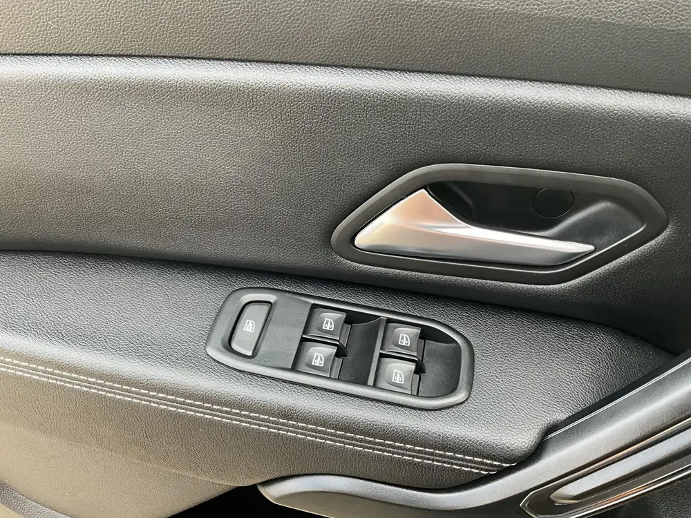 Dacia Duster 1.0 TCe Prestige trekhaak uit 2020, foto 18
