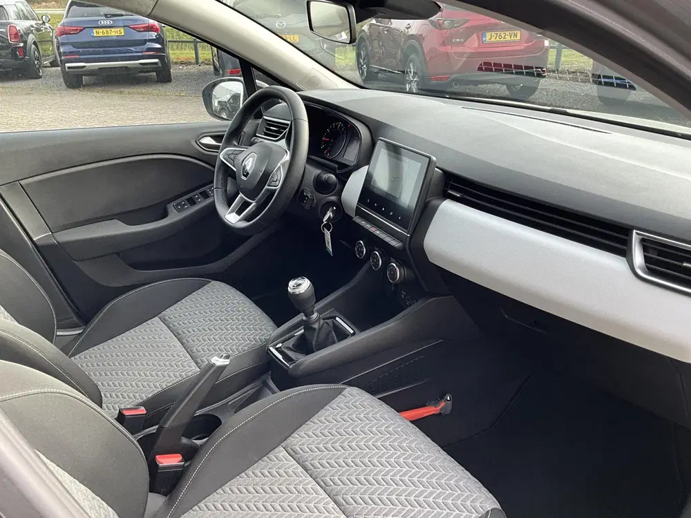 Renault Clio 1.0 TCe 90 Evolution uit 2022, foto 13