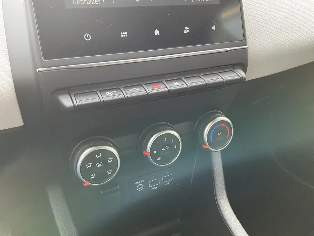 Renault Clio 1.0 TCe 90 Evolution uit 2022, foto 18