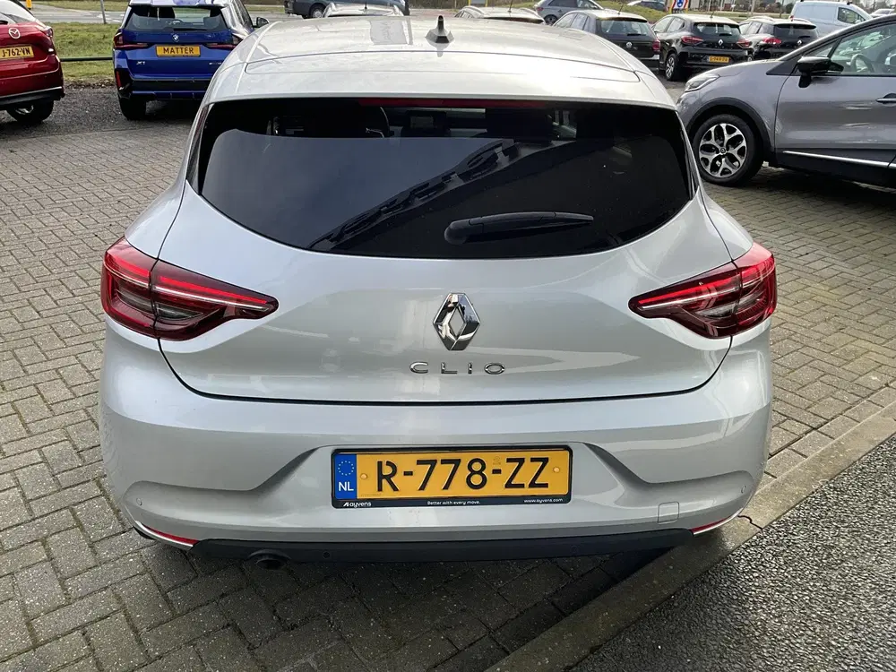 Renault Clio 1.0 TCe 90 Evolution uit 2022, foto 4
