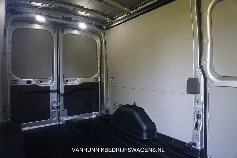 Ford Transit 350L 130PK L3H2 Trend AUT BPM VRIJ Clima uit 2024, foto 8