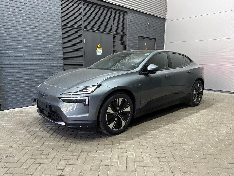 Polestar 4 Long Range Single Motor Plus 100 kWh uit 2025, foto 4