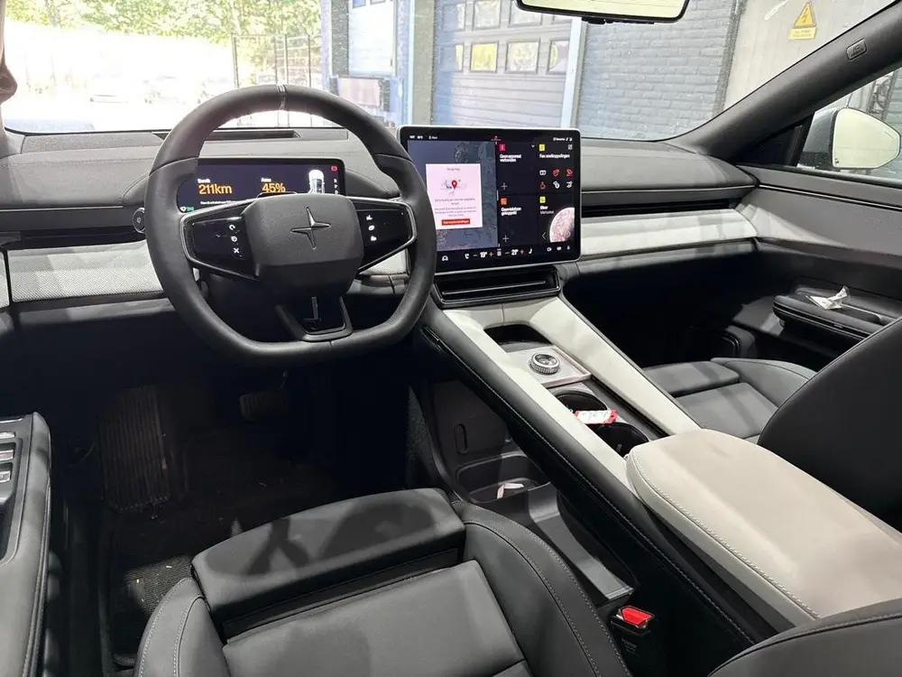 Polestar 4 Long Range Single Motor Plus 100 kWh uit 2025, foto 5