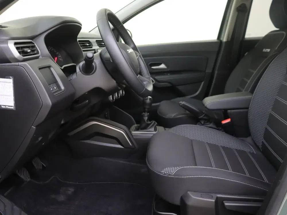 Dacia Duster 1.0 TCe 100 ECO-G Journey uit 2023, foto 15