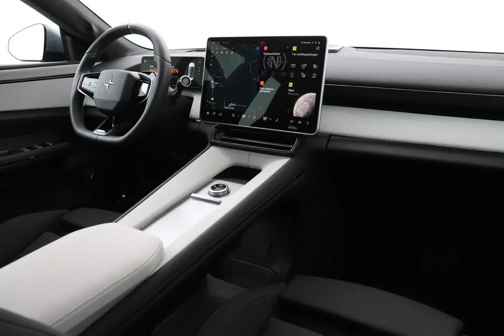 Polestar 4 Long Range Single Motor Plus 100 kWh uit 2025, foto 17