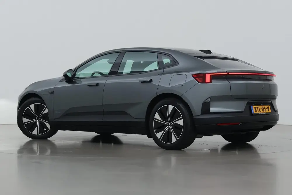 Polestar 4 Long Range Single Motor Plus 100 kWh uit 2025, foto 2