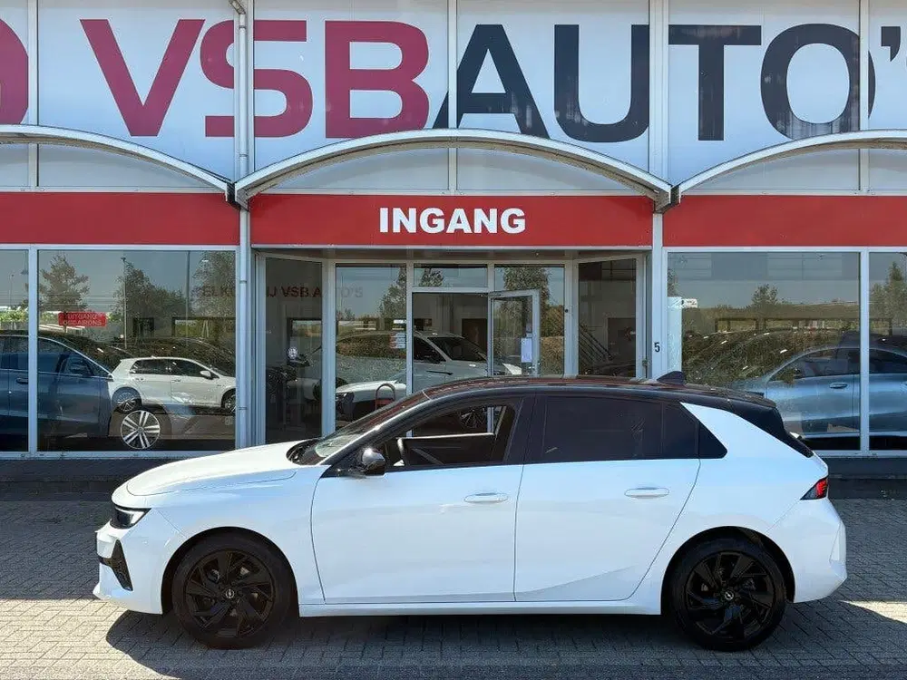 Opel Astra 1.2 TURBO AUT. 130PK GS-LINE TWO-TONE LED uit 2023, foto 2