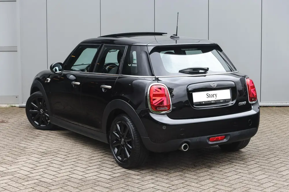 Mini Hatchback Cooper Chili uit 2019, foto 2