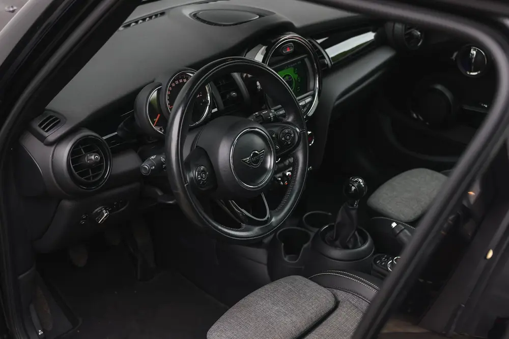 Mini Hatchback Cooper Chili uit 2019, foto 9