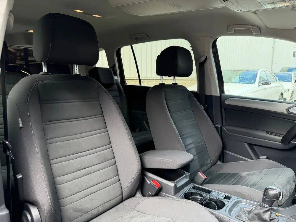 Volkswagen Touran 1.5 TSI Comfortline Business 7p Carplay Ma uit 2019, foto 17