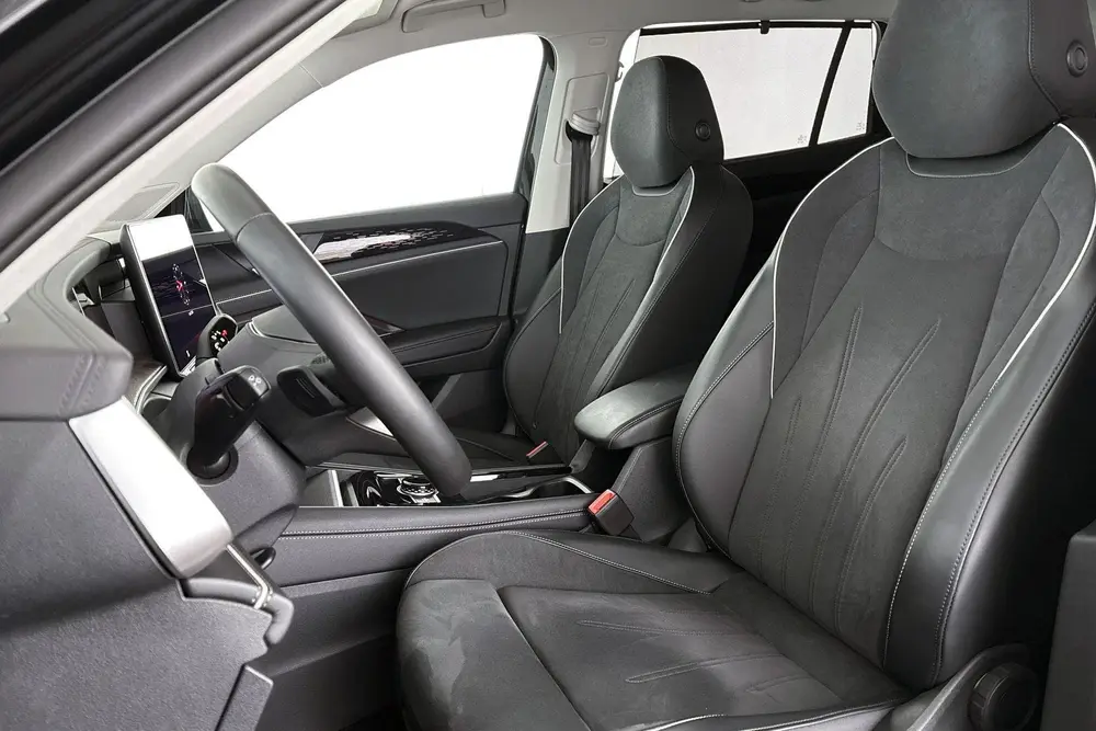 Volkswagen Tayron 1.5 eHybrid Elegance IQ Light Stoel-Stuurv uit 2025, foto 6