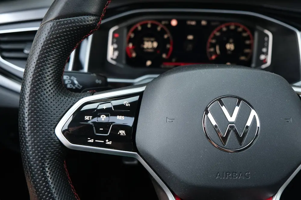 Volkswagen Polo 2.0 TSI GTI 207PK DSG Facelift Pano IQ Matri uit 2022, foto 15