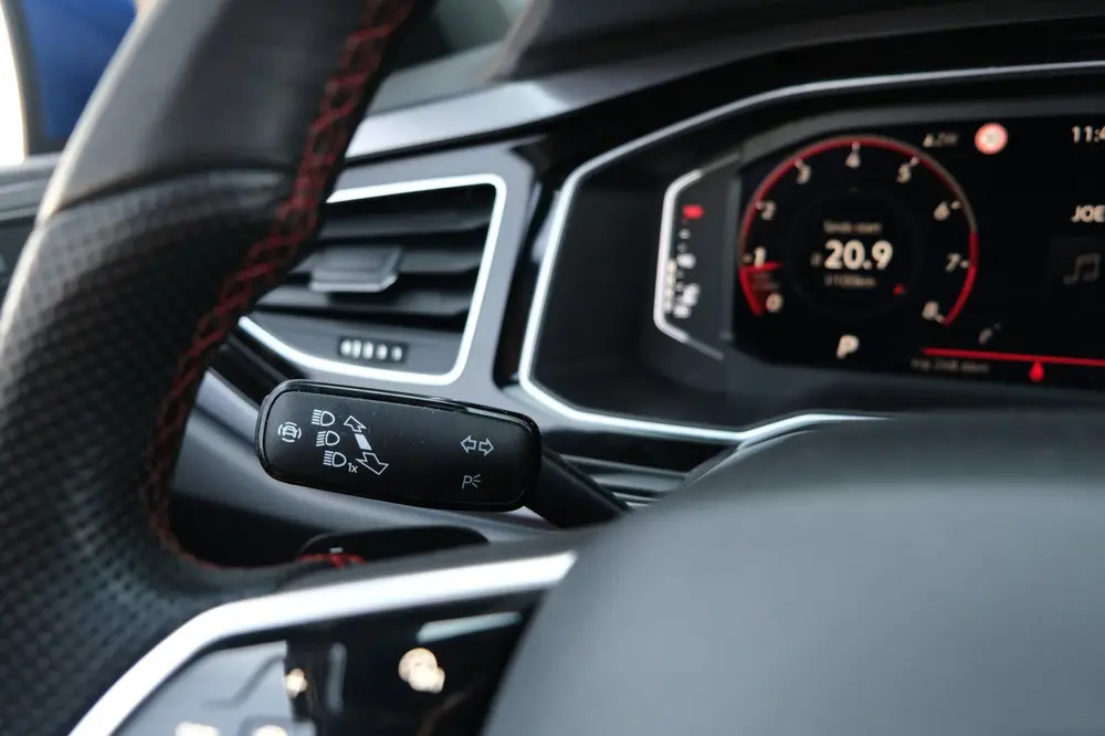 Volkswagen Polo 2.0 TSI GTI 207PK DSG Facelift Pano IQ Matri uit 2022, foto 17