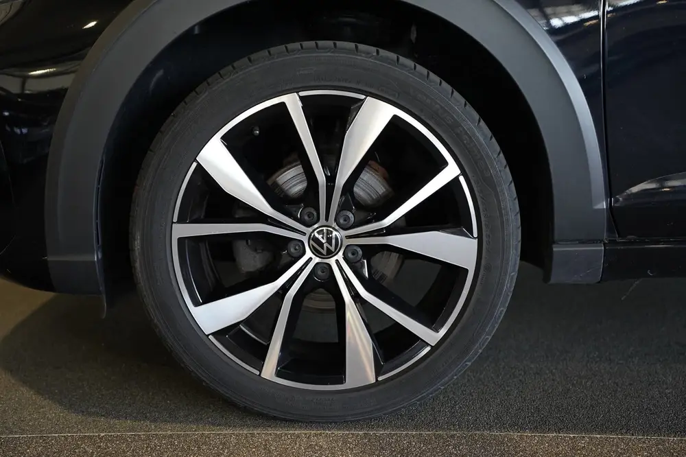 Volkswagen Taigo 1.5 TSI 2x R-Line 150PK DSG Pano IQ Matrix uit 2022, foto 16