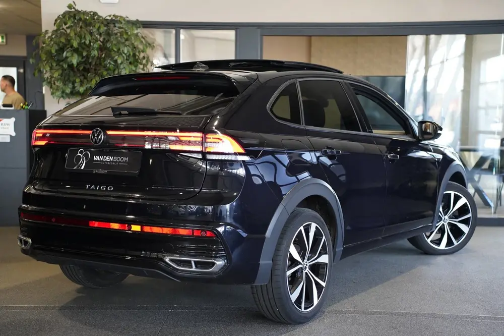 Volkswagen Taigo 1.5 TSI 2x R-Line 150PK DSG Pano IQ Matrix uit 2022, foto 2