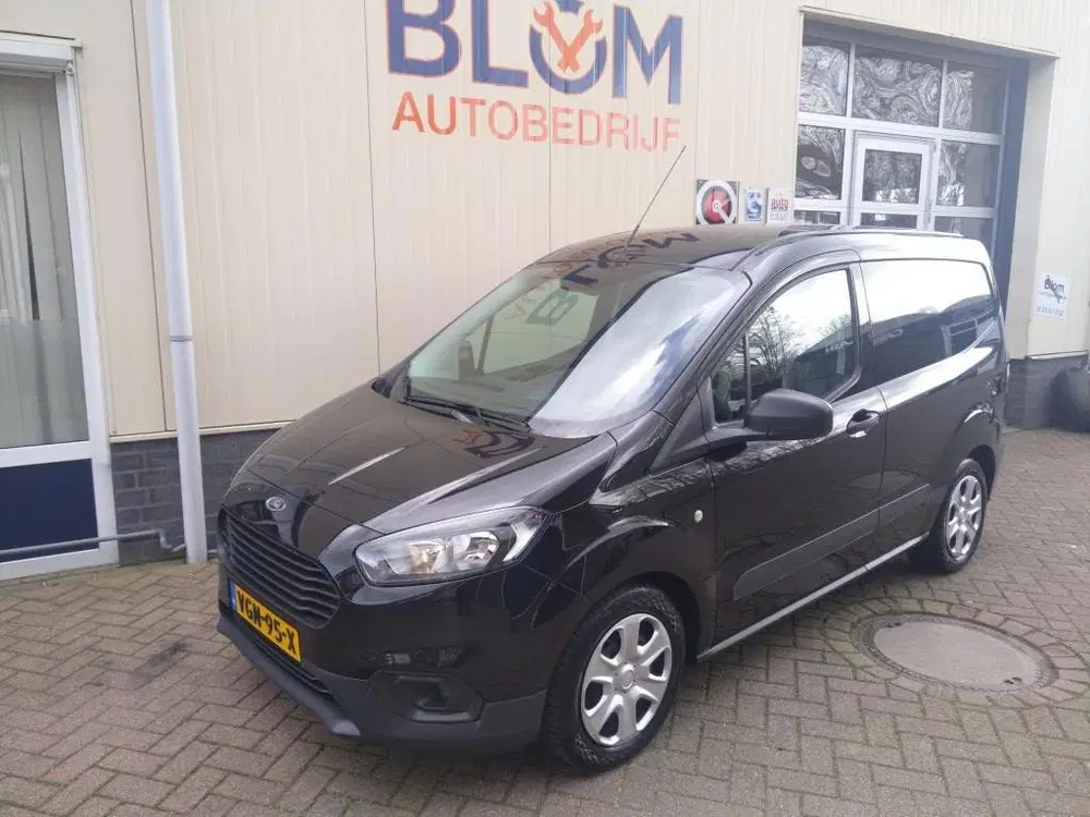 Ford Transit Courier 1.0 Trend Start&Stop uit 2020, foto 2