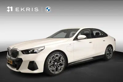 BMW 5-serie Sedan 530e uit 2025