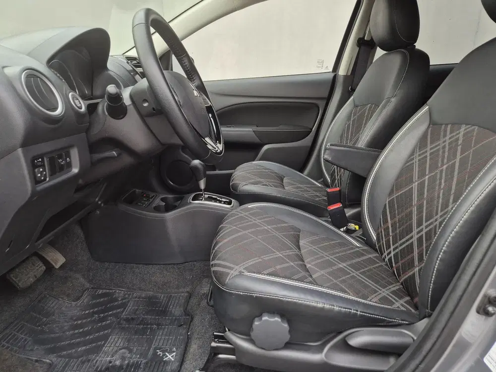 Mitsubishi Space Star 1.2 Instyle Automaat uit 2022, foto 10