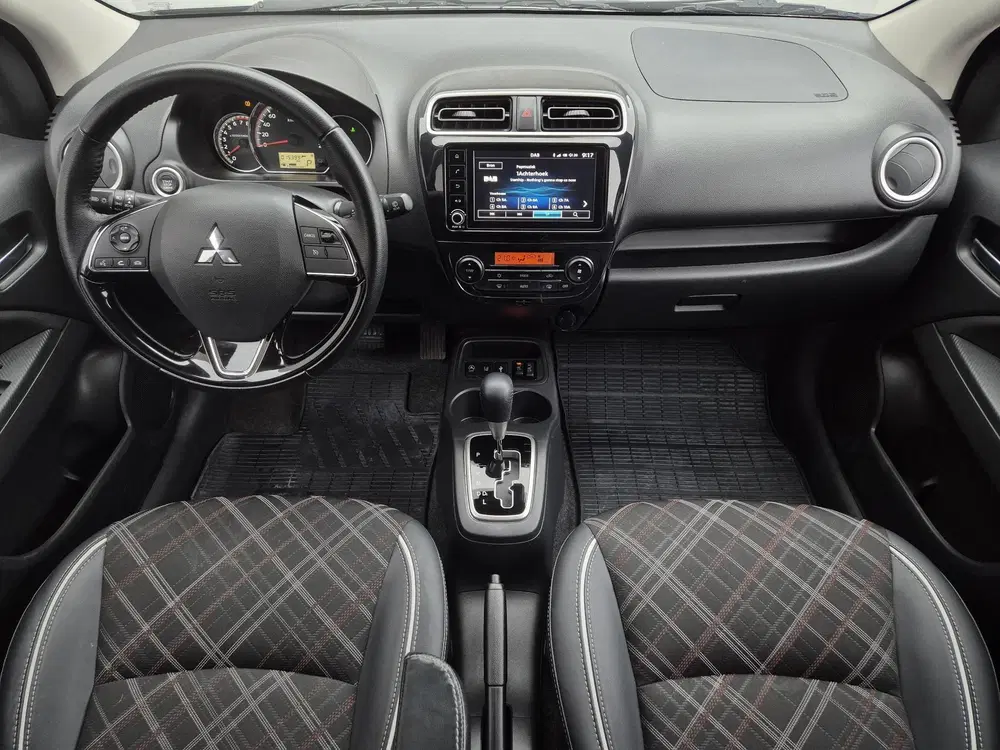 Mitsubishi Space Star 1.2 Instyle Automaat uit 2022, foto 2