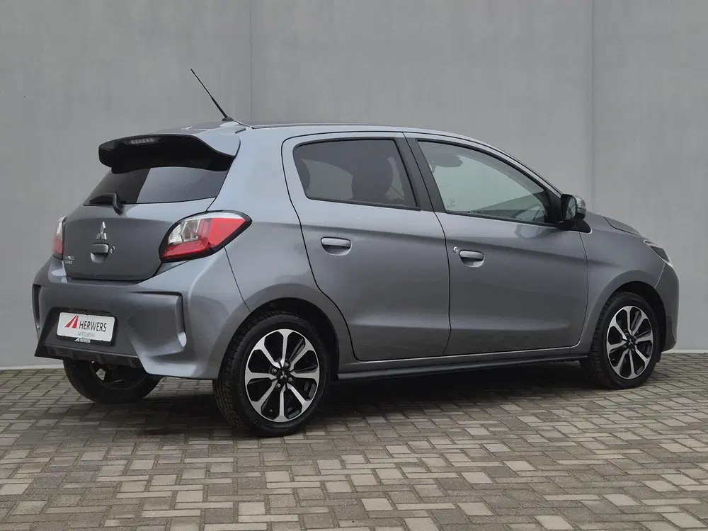Mitsubishi Space Star 1.2 Instyle Automaat uit 2022, foto 3