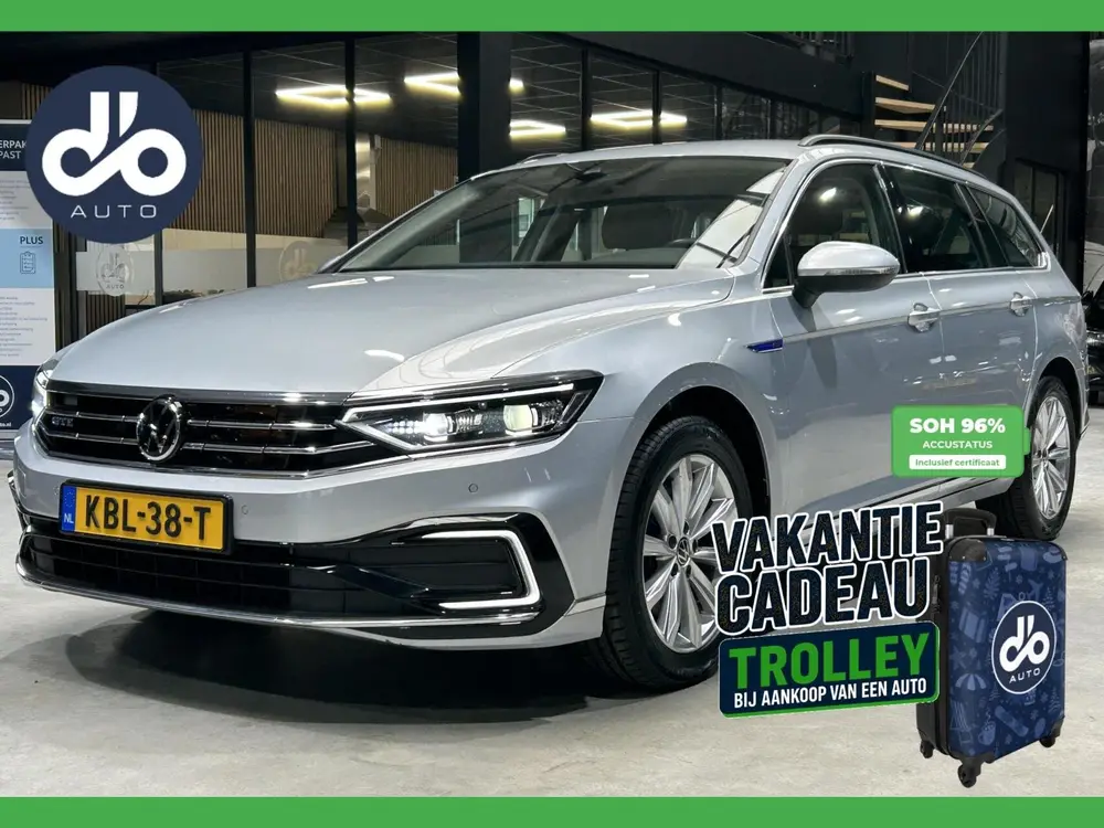 Volkswagen Passat Variant 1.4 TSI PHEV GTE Business I CAMERA uit 2023