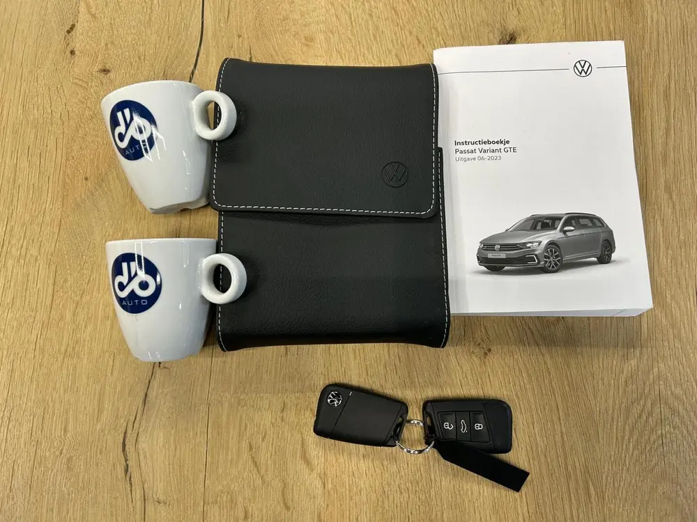 Volkswagen Passat Variant 1.4 TSI PHEV GTE Business I CAMERA uit 2023, foto 14