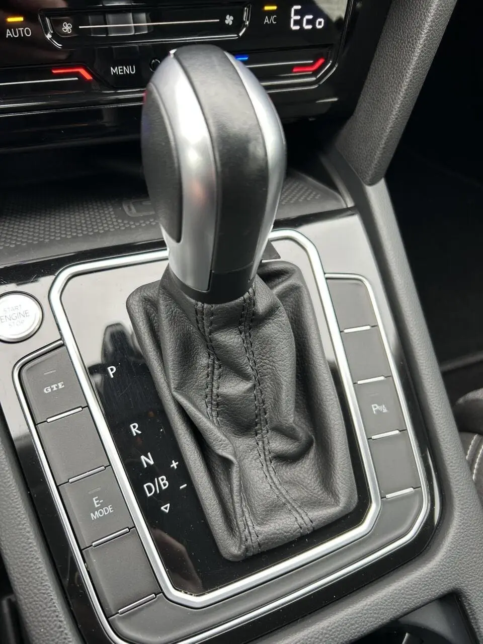 Volkswagen Passat Variant 1.4 TSI PHEV GTE Business I CAMERA uit 2023, foto 20