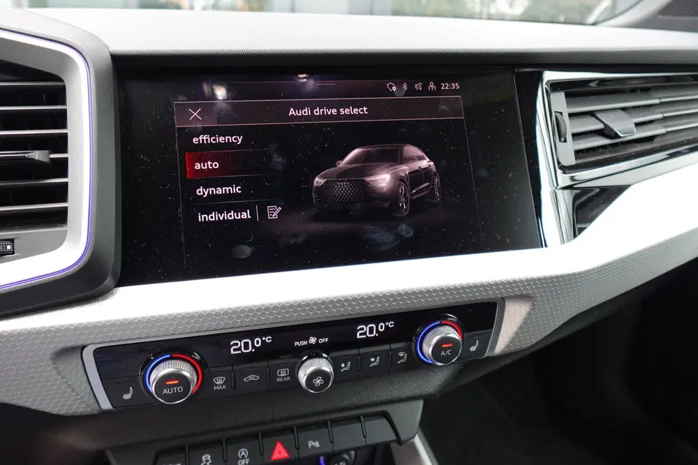Audi A1 35 TFSI S-Line KEYLESS SFEER CARPLAY' uit 2021, foto 19