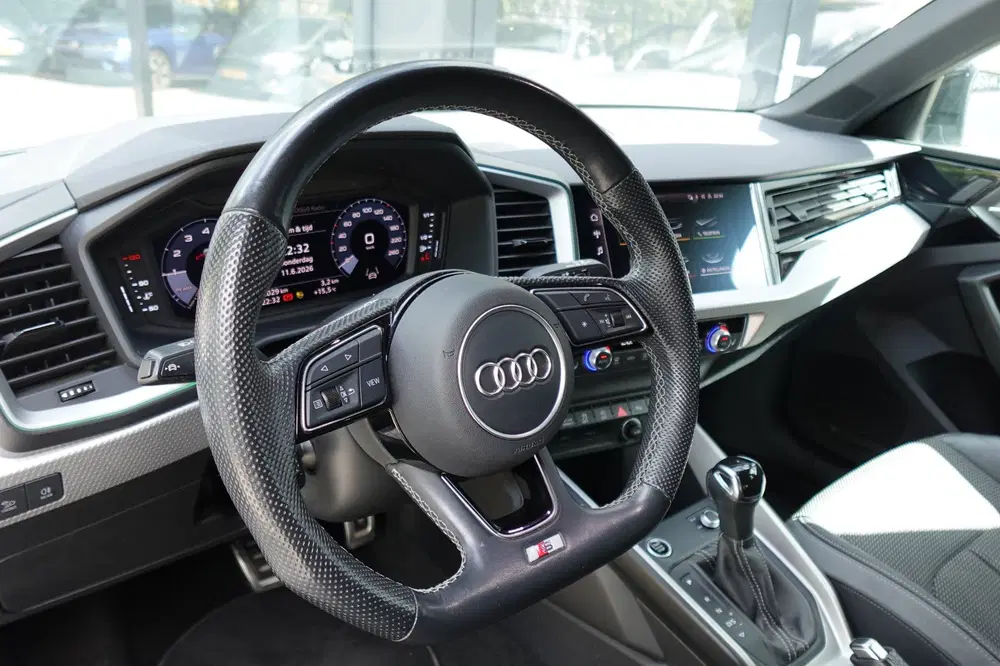 Audi A1 35 TFSI S-Line KEYLESS SFEER CARPLAY' uit 2021, foto 2