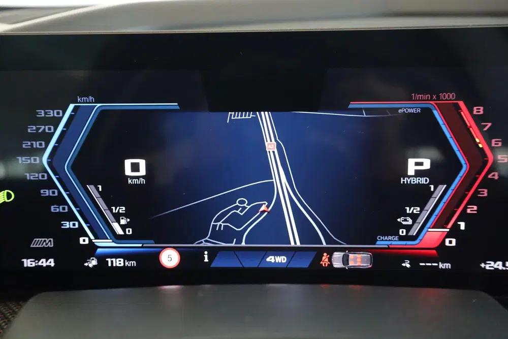 BMW XM Label Red uit 2024, foto 13