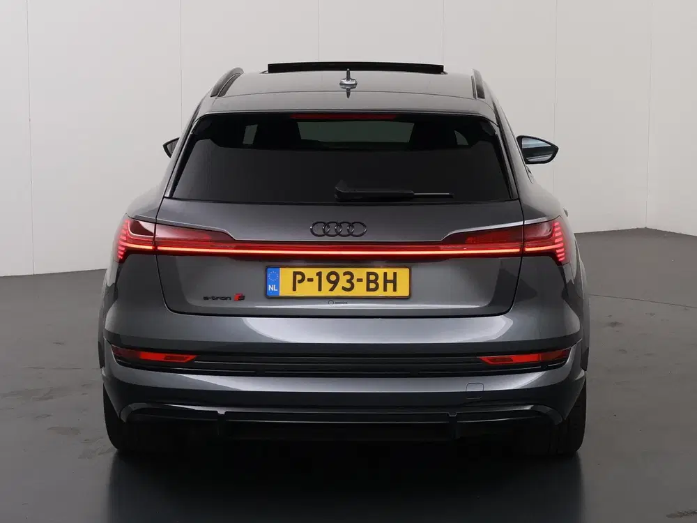 Audi e-tron S quattro 95 kWh uit 2021, foto 4