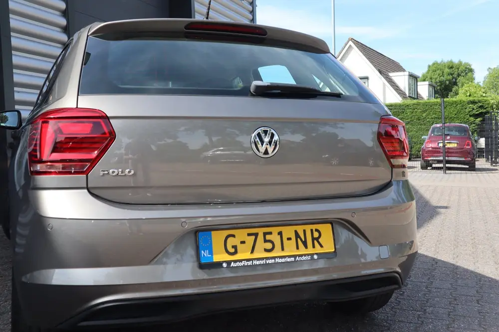 Volkswagen Polo 1.0 TSI Comfortline Business uit 2019, foto 3