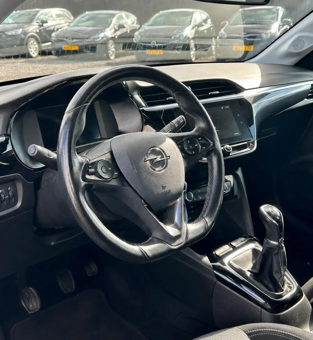 Opel Corsa 1.2 Elegance uit 2020, foto 2