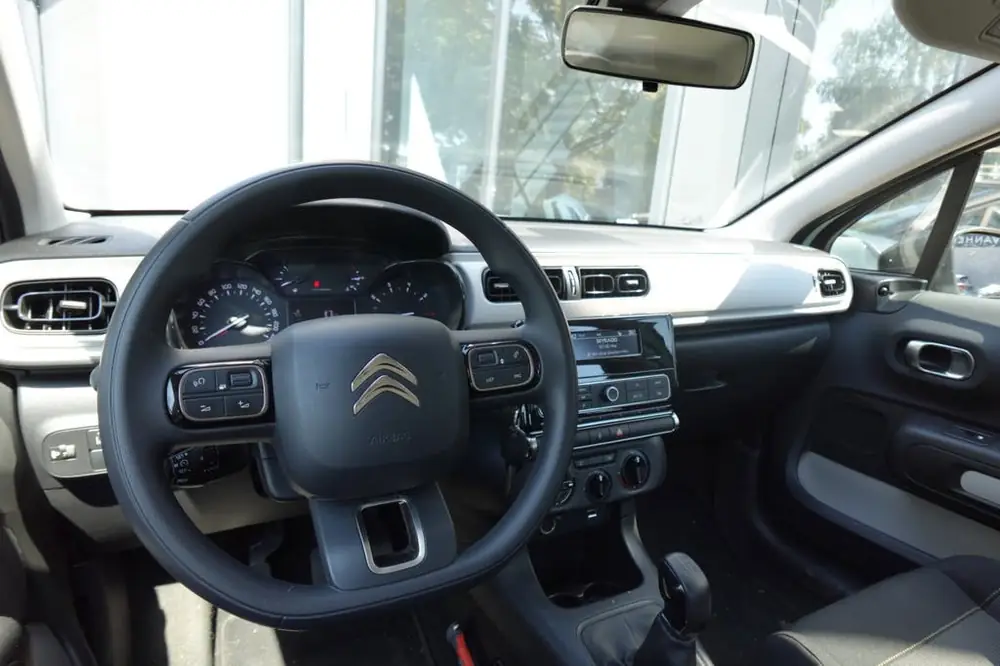 Citroën C3 Citroen C3 1.2 PureTech S&S Live CRUISE BLUETOOTH NAVI uit 2019, foto 3