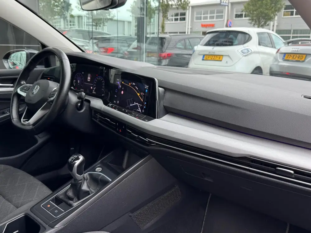 Volkswagen Golf 1.0 TSI Life uit 2020, foto 17