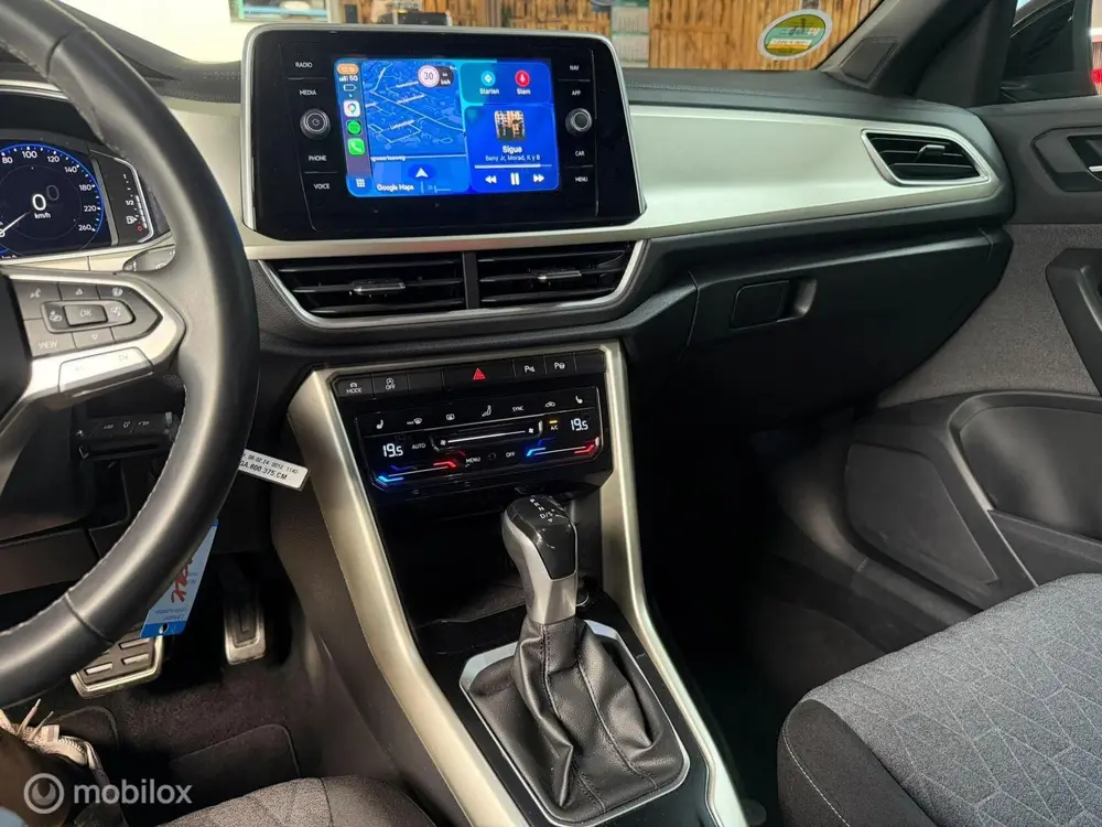 Volkswagen T-Roc 1.5 TSI MOVE Edition|Camera|Carplay|IQ Ligh uit 2024, foto 17